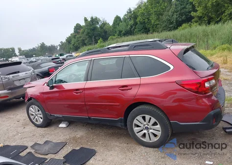 2019 Subaru Outback 2.5I Premium из США, поврежденный, VIN 4S4BSAHC1K3325146
